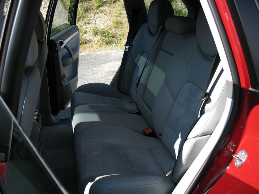  Porsche Cayenne GTS 2007 года  (фото 14 из 77)
